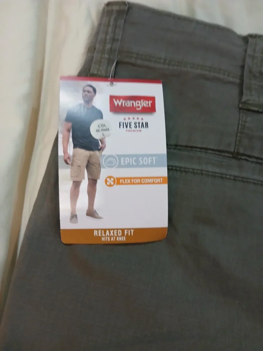 Wrangler Five Star Premium Cargo Shorts Men's 44 Olive Relaxed Fit NWT